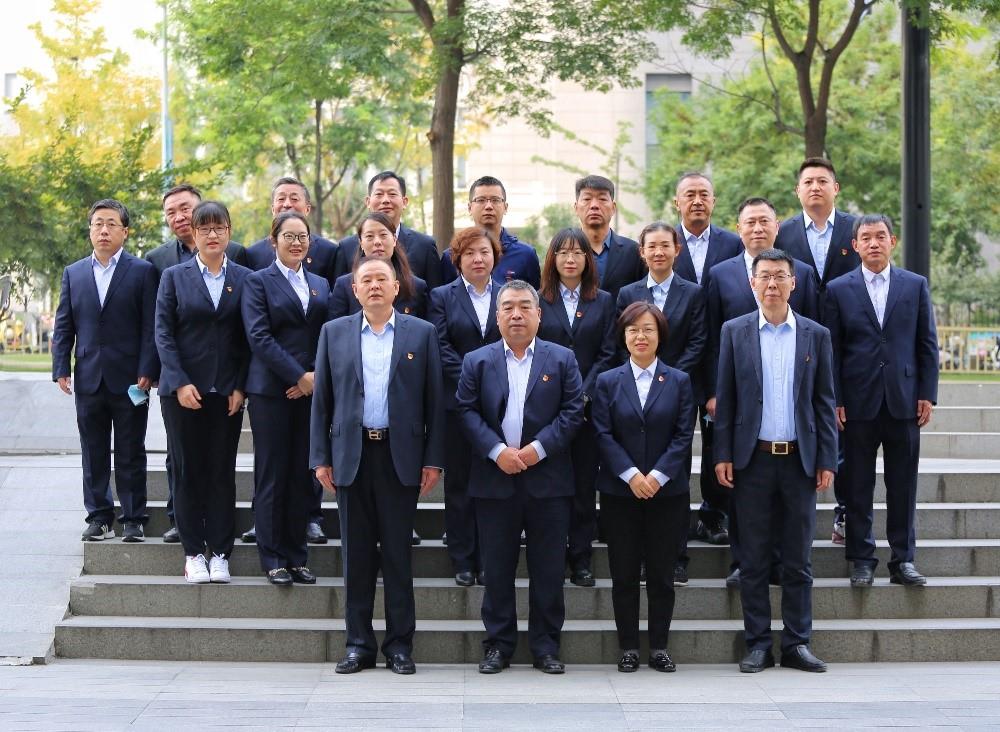 多元團(tuán)隊(duì)凝合力，同舟共濟(jì)揚(yáng)帆起